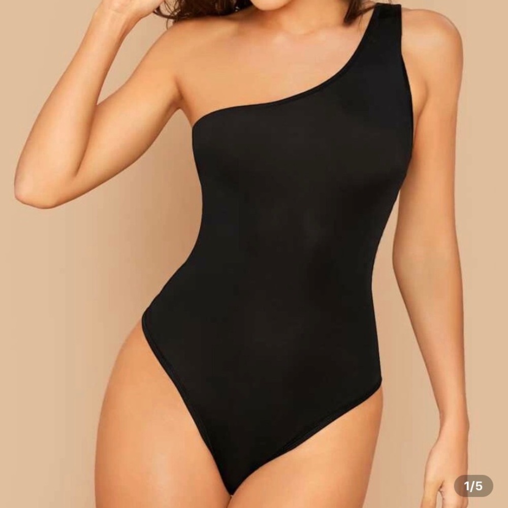 Black one shoulder bodysuit